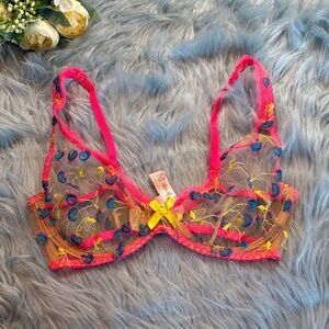 Agent Provocateur Cherry Lace Hot Pink Bra sz 34C